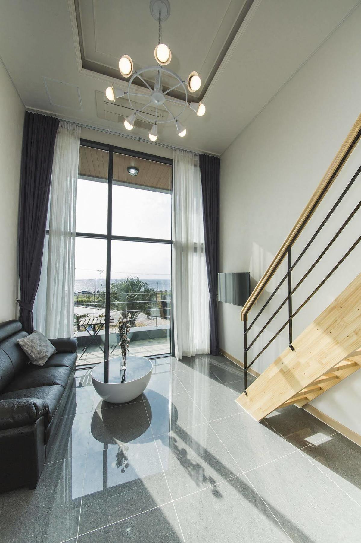 J Raum Resort Согвіпо Екстер'єр фото